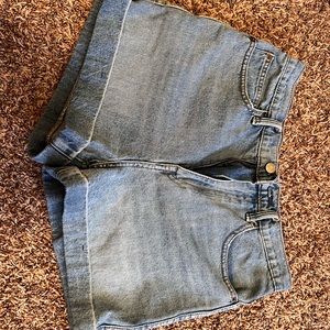 GAP mom high-rise shorts